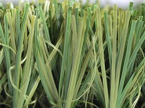 Césped artificial con relleno para fútbol